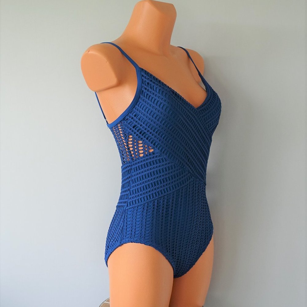 Contours by Coco Reef Sterling V-Neck 1Pc Swimsuit - Picture 2 of 4